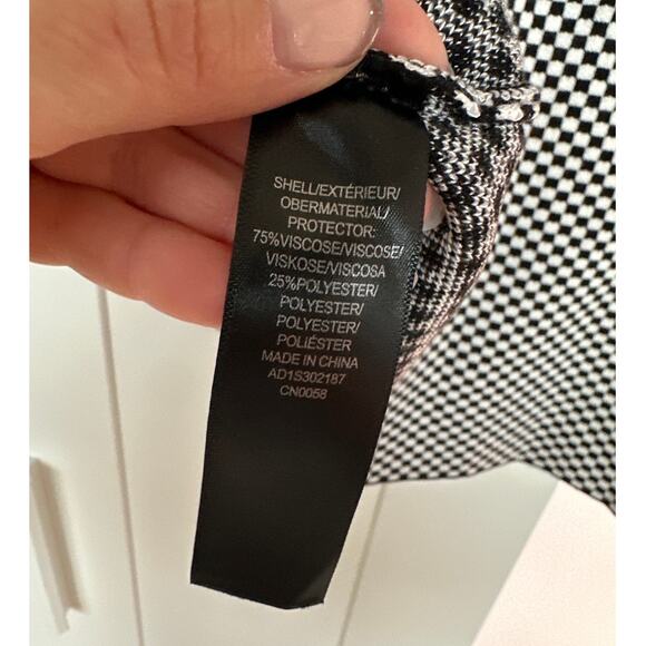 Adrianna Papell Black & White Knit Crew Neck Jacquard Cap Sleeve, Size S, NWT - Picture 5 of 6